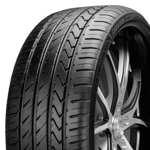 305/35 22 Lexani LX-Twenty 110W XL