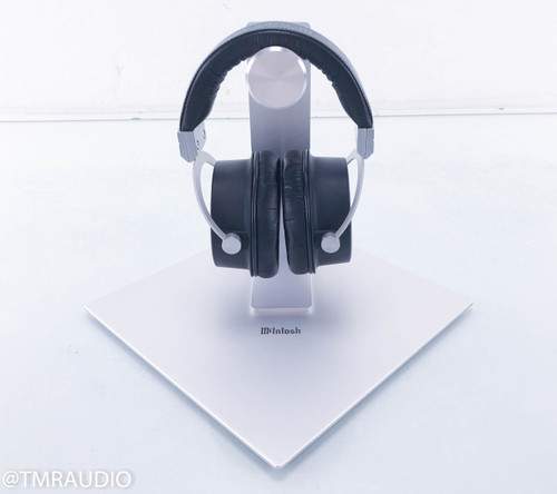 McIntosh MHP1000 Closed-Back Headphones; MHP-1000