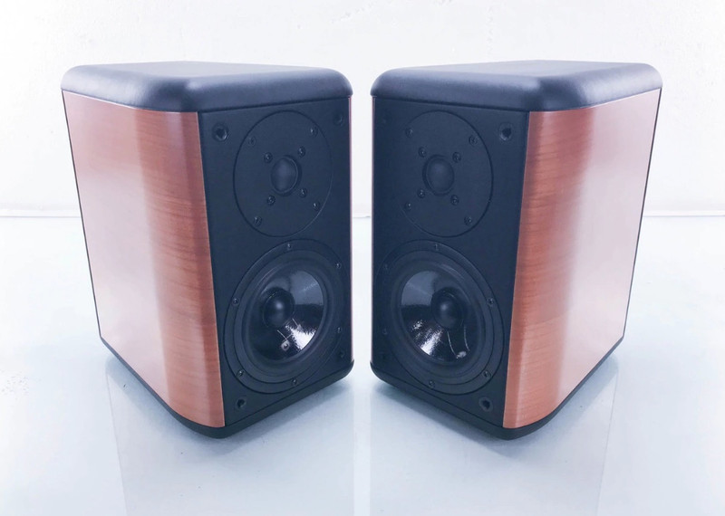 Opera Mezza Bookshelf Speakers
