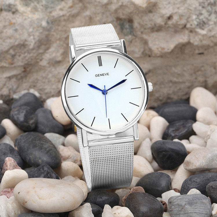 Sleek Simple Sexy Casual Wristwatch