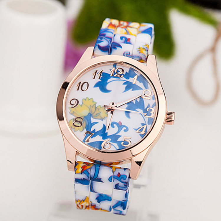 Ladies Retro Fashion Silicone Printed Flower Causal Wrist Watch
