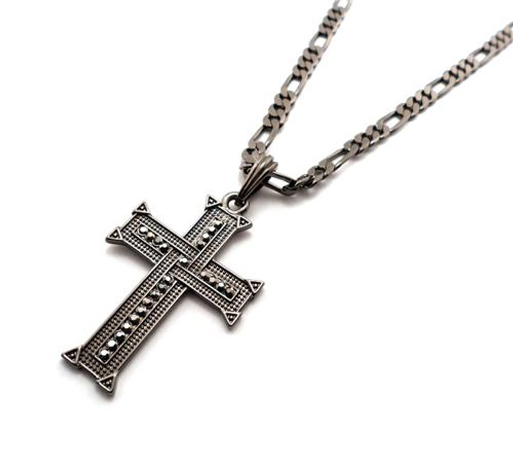 Knit Cross Pendant w/ Figaro Chain Black