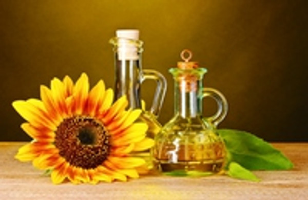 Why Sunflower Oil Is So Good For Your Hair