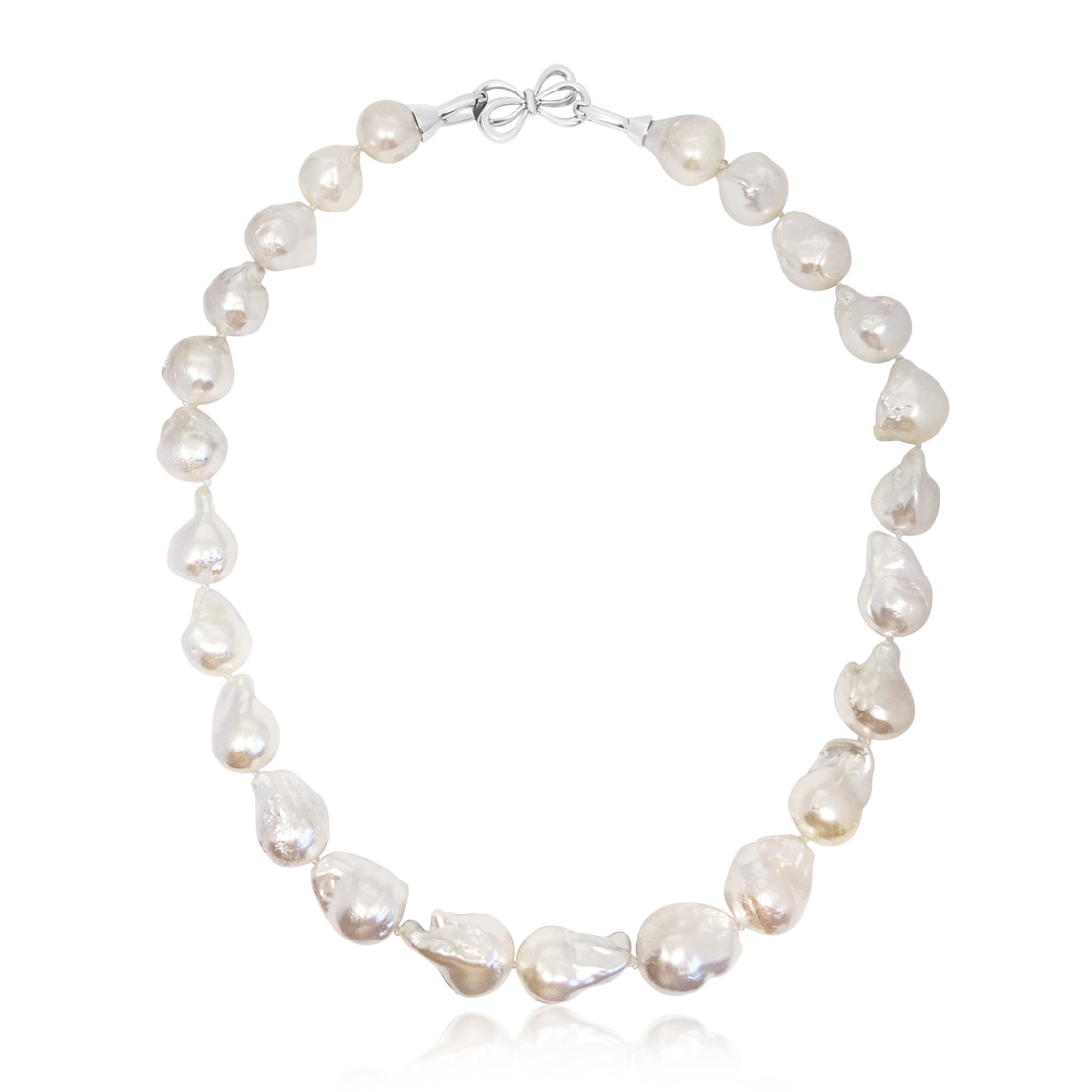 Celebrating the June Pearl Month Celebrating the June Pearl Month