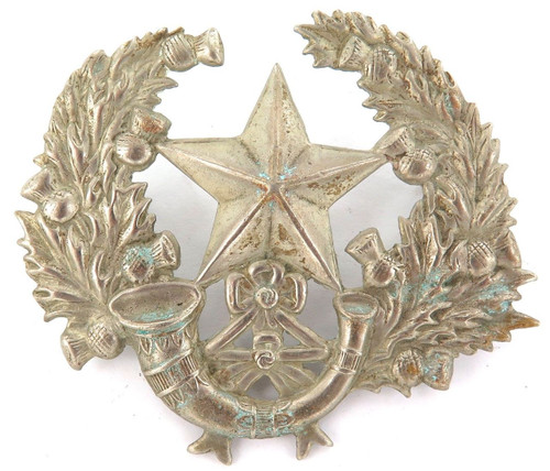 LARGE / VINTAGE BRITISH MILITARY SCOTTISH RIFLES CAMERONIANS METAL BADGE.