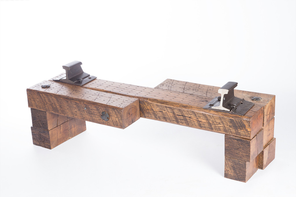 yin yang nested bench for opposite facing conversation and discussion