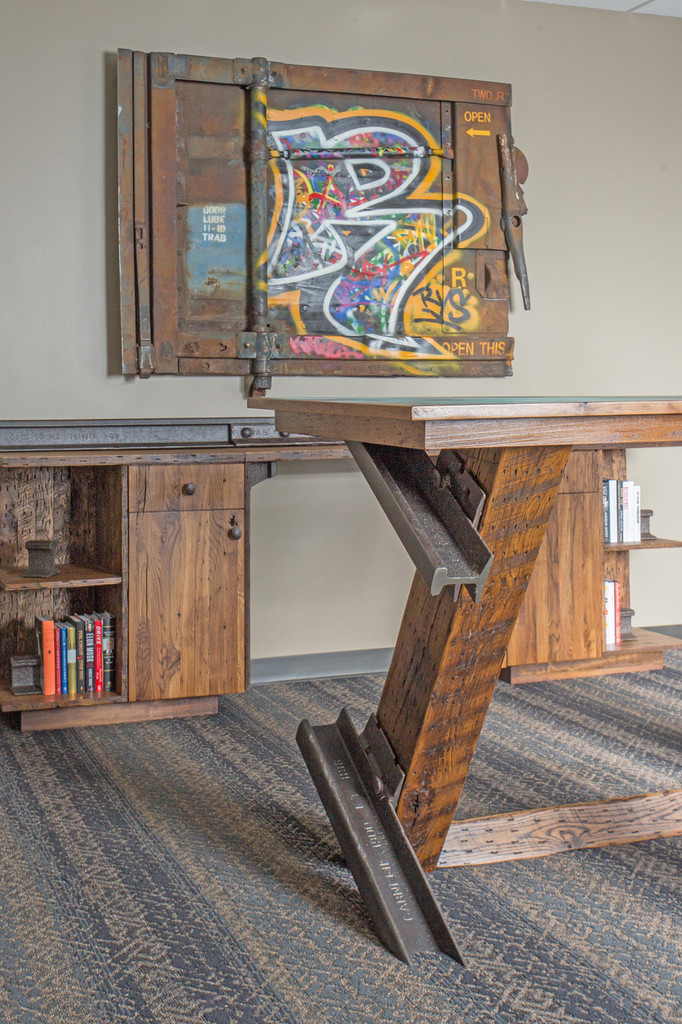 Standing Switchpoint Desk