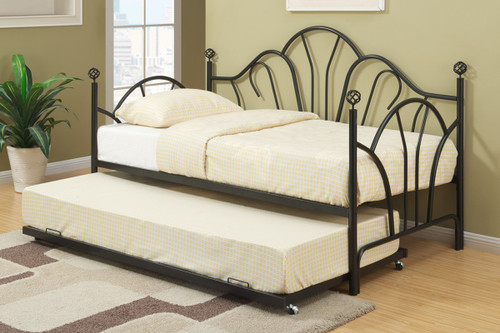 DAYBED WITH TRUNDLE IN BLACK METAL FINISH