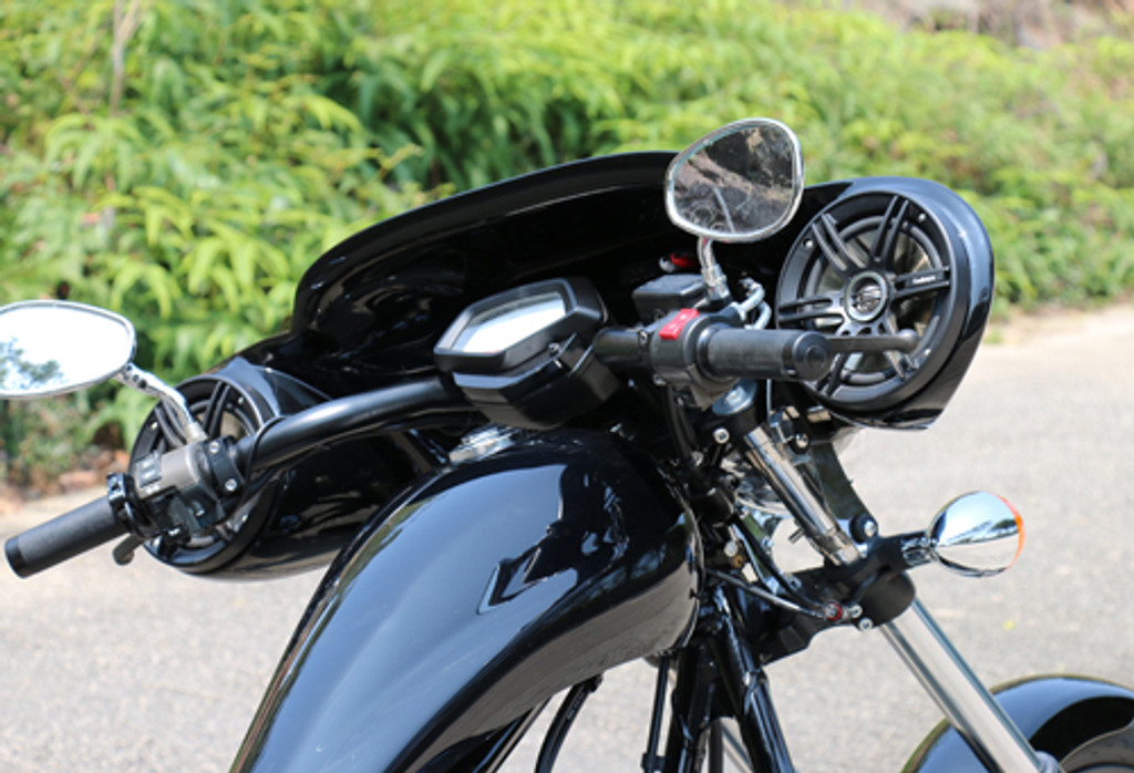 Small Black Batwing Fairing with Stereo 6 1/2
