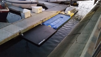 Savior Boat Lift and Emergacey Float LG Savior Boat Lift and Emergacey Float LG
