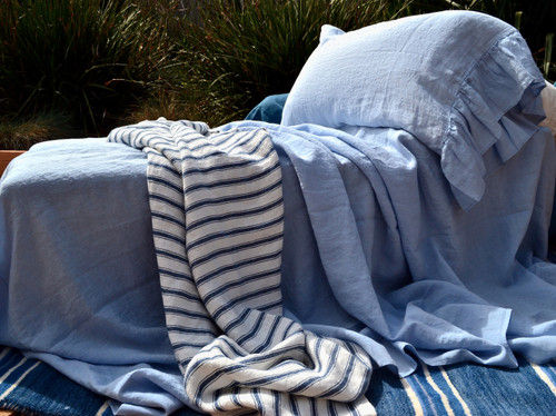 Luxurious stonewashed linen fitted sheet, Sky blue