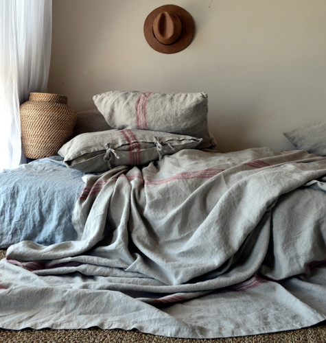 Vintage Grainsack Heavy Linen Coverlet⎮Bed cover, Red stripe