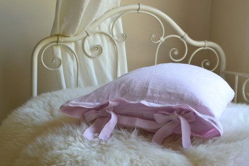 Set of 2 stonewashed Dusty Pink linen pillow cases with ties