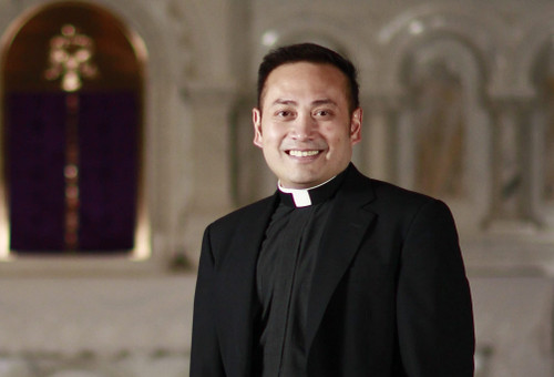 Who is Fr Leo Patalinghug?