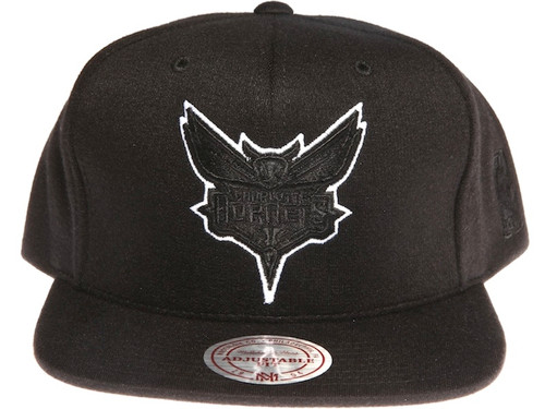 Charlotte Hornets Logo Tracksuit Material Mitchell & Ness NBA Black Snapback Hat Charlotte Hornets Logo Tracksuit Material Mitchell & Ness NBA Black Snapback Hat