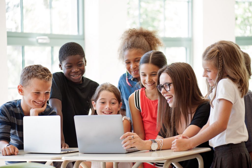 coding-class-kids-1024x683.jpg