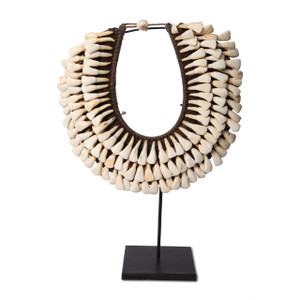NECKLACE Buffalo Teeth