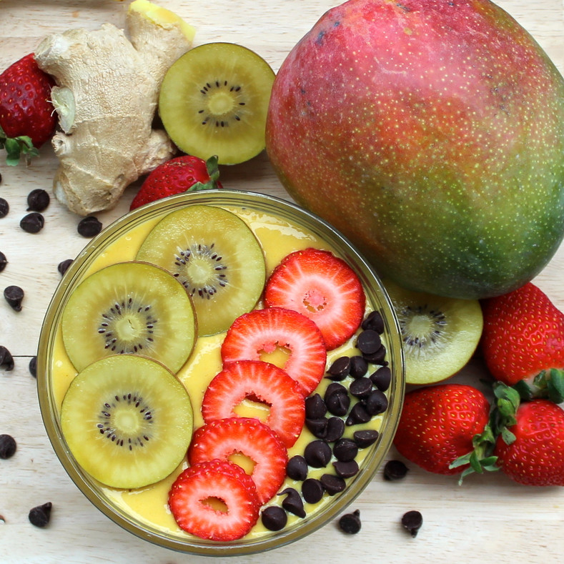 Mango Zinger Smoothie Bowl
