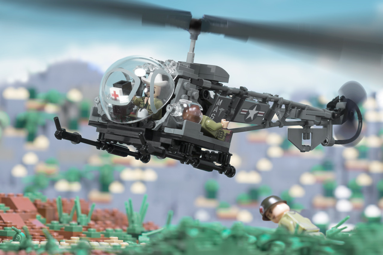 H13 Sioux “M.A.S.H.” Helicopter Brickmania Toys