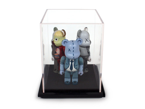 plenty of room for be@rbricks, qees, etc
