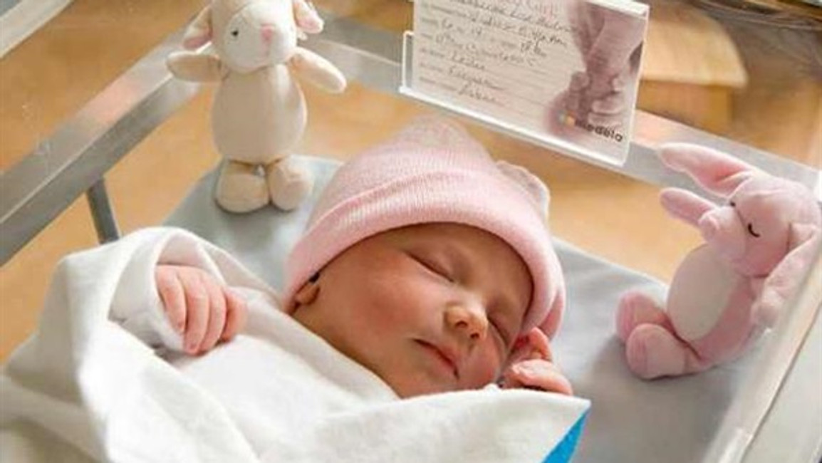 10 Tips For Visiting A Newborn In Hospital