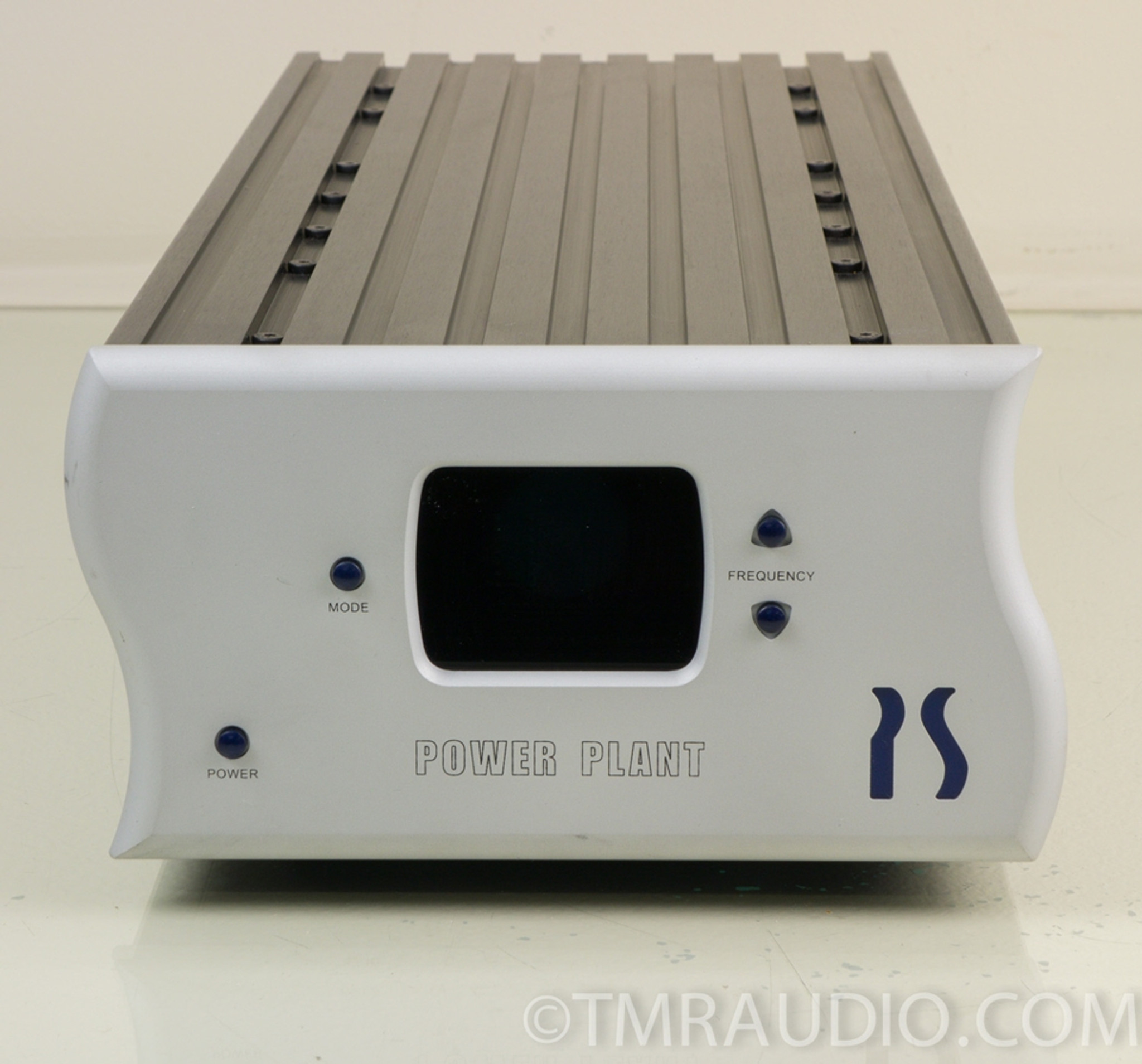 PS Audio P300 Power Regenerator; Audiophile Power Conditioner - The
