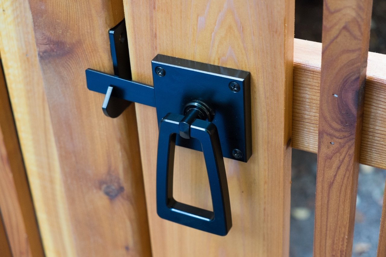 Modern Gate Hardware Package with Tapered Ring Installed angled