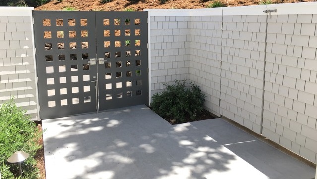 pool-courtyard-with-double-gate-by-russell-fong-and-hardware-by-360-yardware.jpg pool-courtyard-with-double-gate-by-russell-fong-and-hardware-by-360-yardware.jpg
