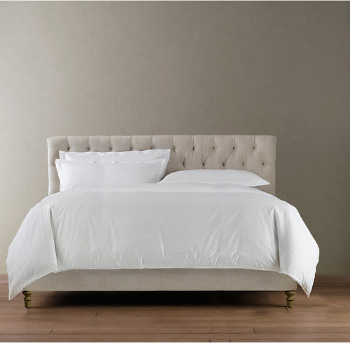 Marquis Tufted Queen Bed Set - front view