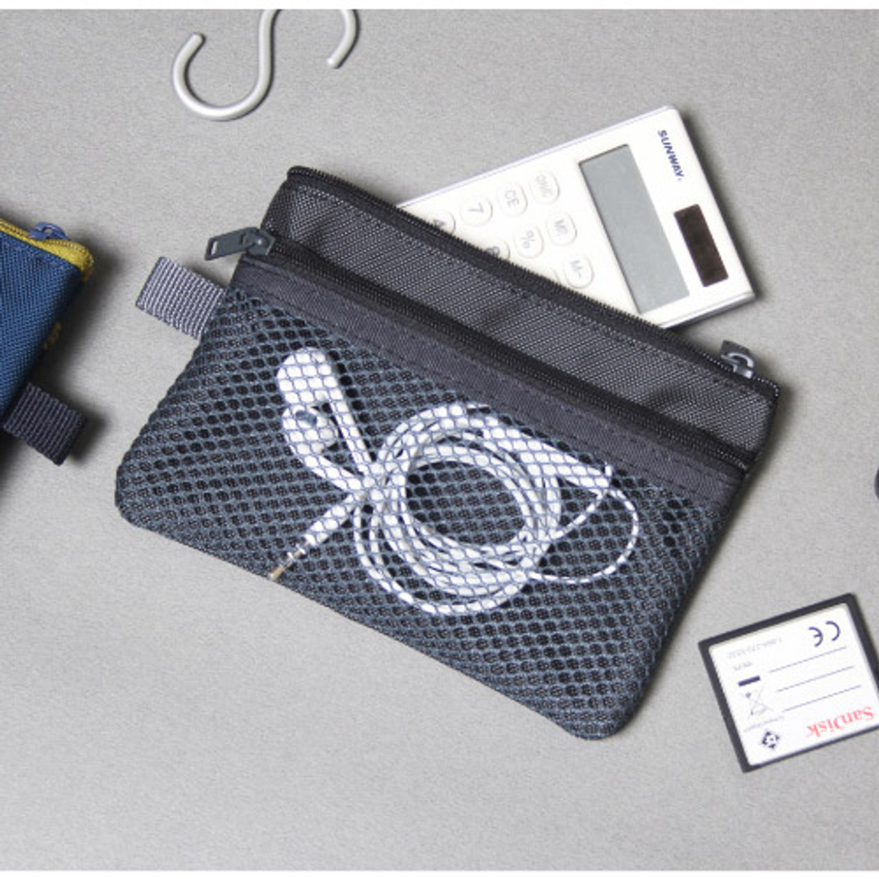 Dash and Dot Double pocket mesh zipper pouch small fallindesign