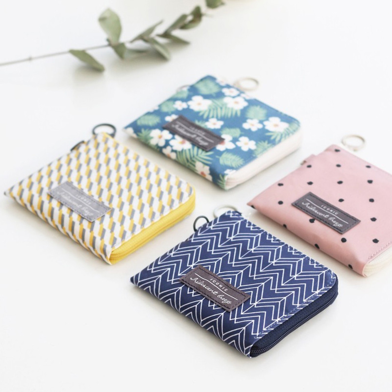 Iconic Comely pattern half zip around wallet - 0