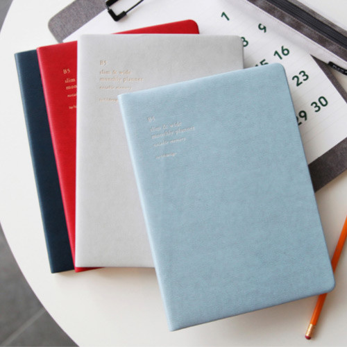 Notable memory B5 small dated monthly planner Notable memory B5 small dated monthly planner