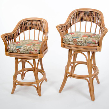 Bridgeport Counterstool/Barstool in Antique Honey finish Bridgeport Counterstool/Barstool in Antique Honey finish