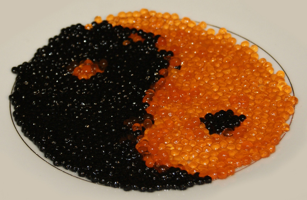 What is the texture like when eating caviar or fish roe?