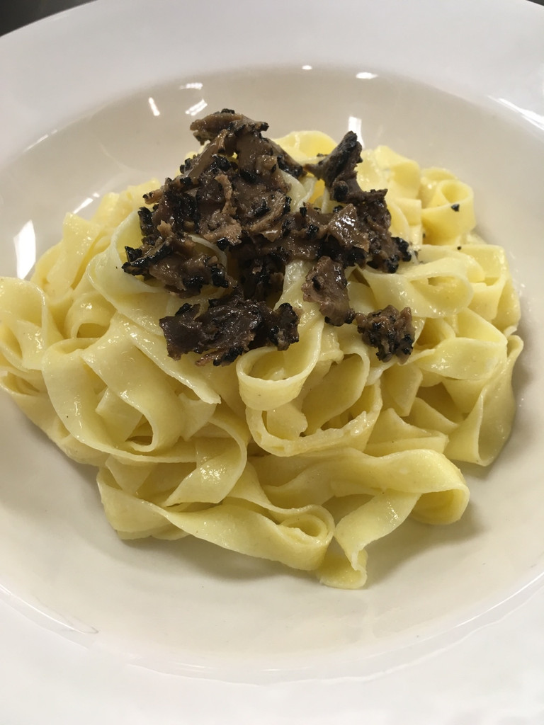 Caviar Star Recipe #25 - Truffle Carpaccio and Fettuccine Alfredo