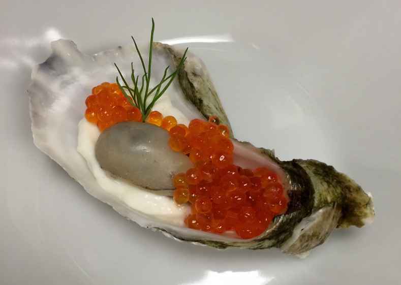 Caviar Recipes - Champagne Poached Oysters with Smoked Steelhead Caviar