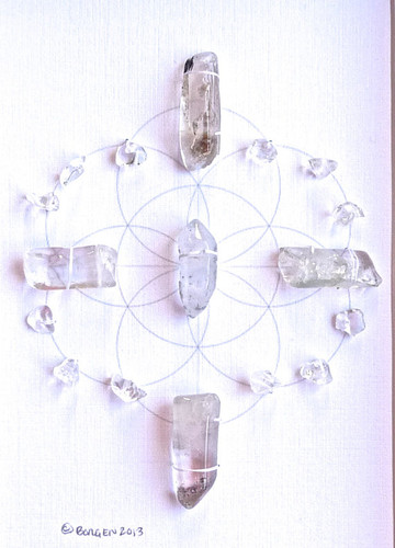 Crystal Grid ULTIMATE POWER with Crystal Quartz the Universal Crystal