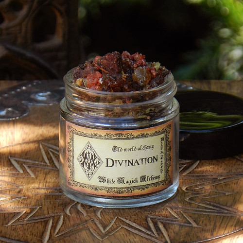 DIVINATION Resins of the Ancients