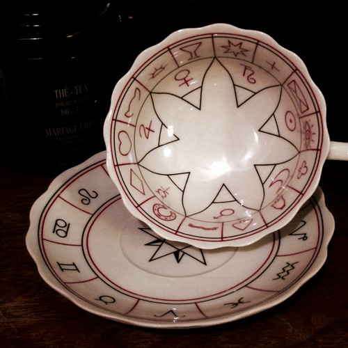 Fortune Tellers Tea Cup & Saucer for Divination and Foretelling the Future with Instructions