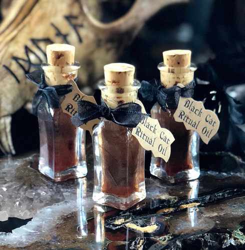 Black Cat Oil for Reversing Bad Luck and Negative Energies, Love and Money Drawing - Alchemist Tree