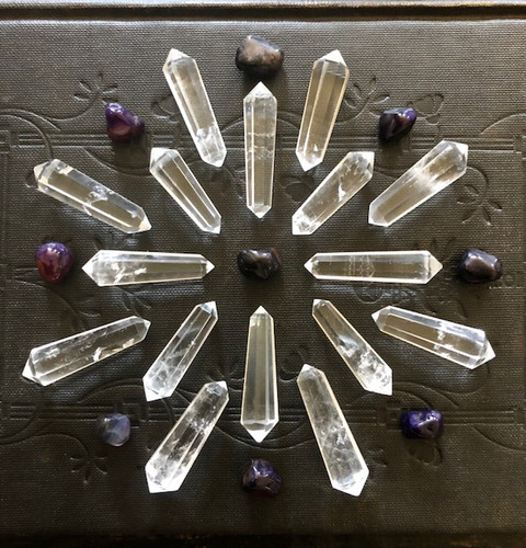 Double Terminated Quartz Crystals for Crystal Grids and Directing Energy