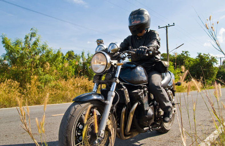 9 Important Things to Bring During Your Motorcycle Trips