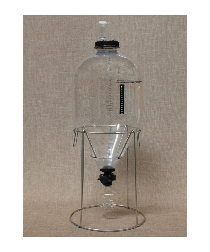 Fermentasaurus Do everything in one; Ferment, Clarify, Carbonate and serve or keg