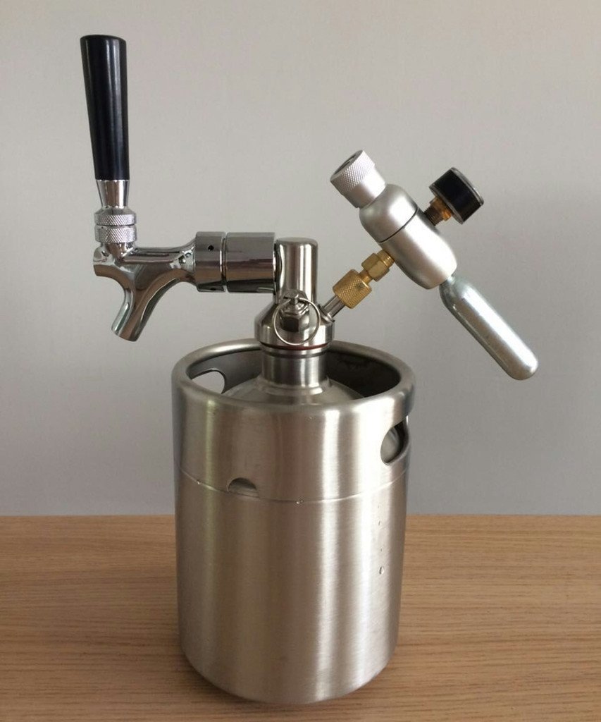 Kombucha Mini-Keg keeps Kombucha Tea Cold and Carbonated