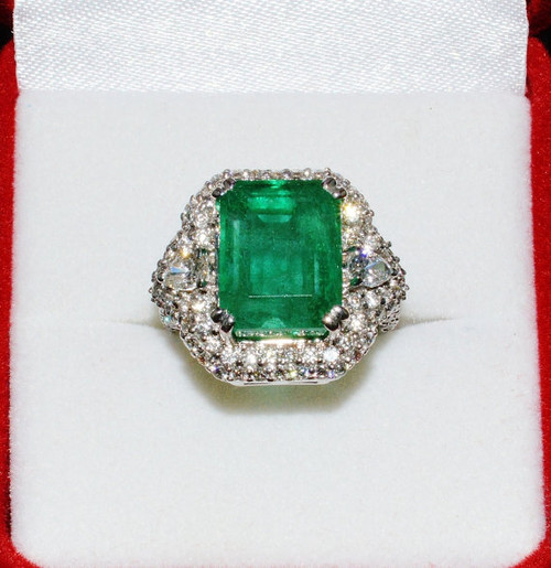 Certified Natural 11CTS VS F Diamond Zambian Emerald 18K Solid Gold Ring