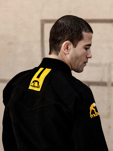Jiu-Jitsu World Champion and UFC Fighter Augusto "Tanquinho" Mendes wearing the new MANTO Technico BJJ Gi