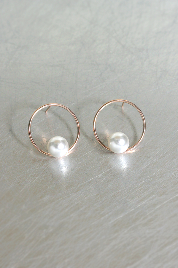 Swarovski Pearl On Circle Stud Earrings Rose Gold Kellinsilver