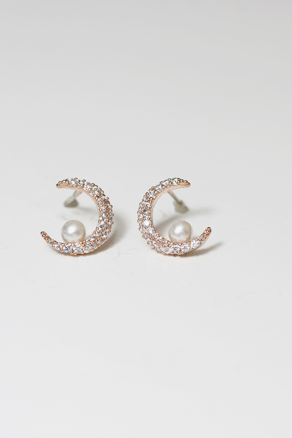 Rose Gold Crescent Moon and Pearl Stud Earrings on kellinsilver.com