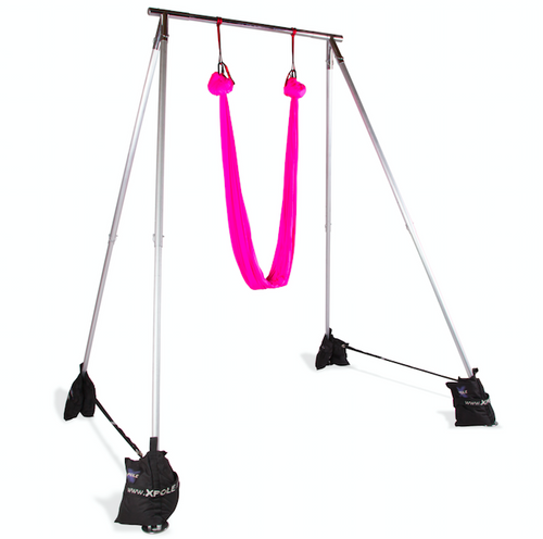 Single pole hammock stand