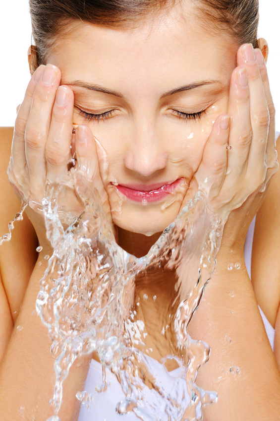 woman-washing-face-hypoallergenic-noncomedogenic-products-true-false.jpg